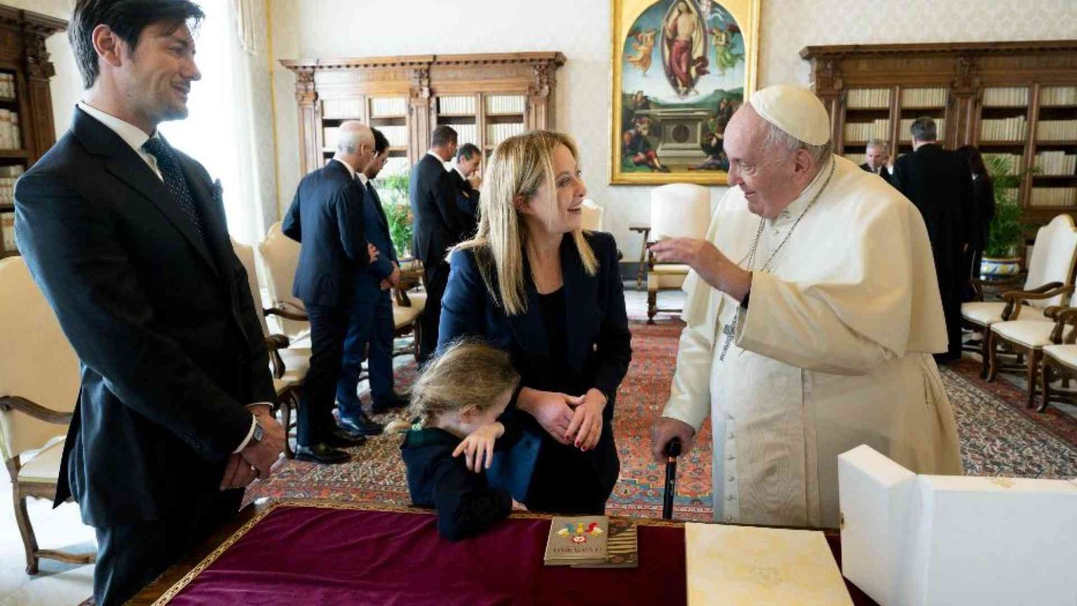 Meloni dal Papa per 35 minuti. Nei colloqui povertà, Ucraina e migrazioni