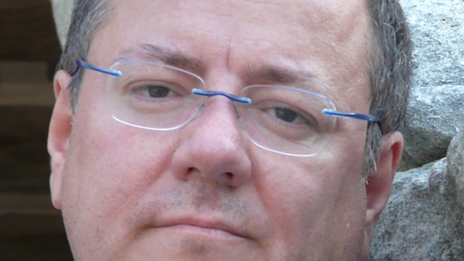 Frans del deserto che fa e vende e fa vivere giornali