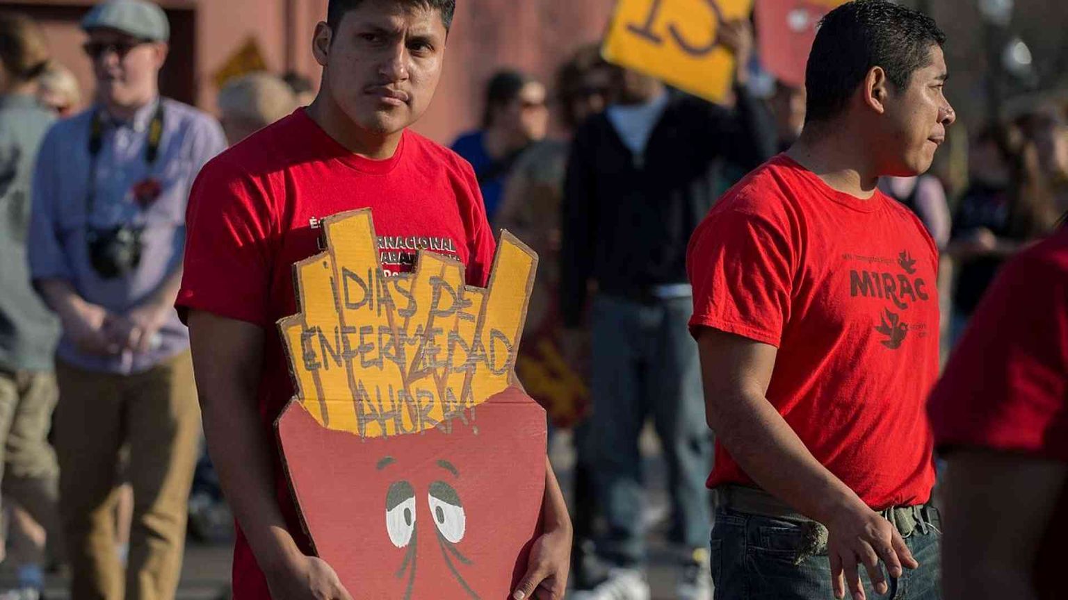 La democrazia degli oligopoli: così il profitto vince sul lavoro