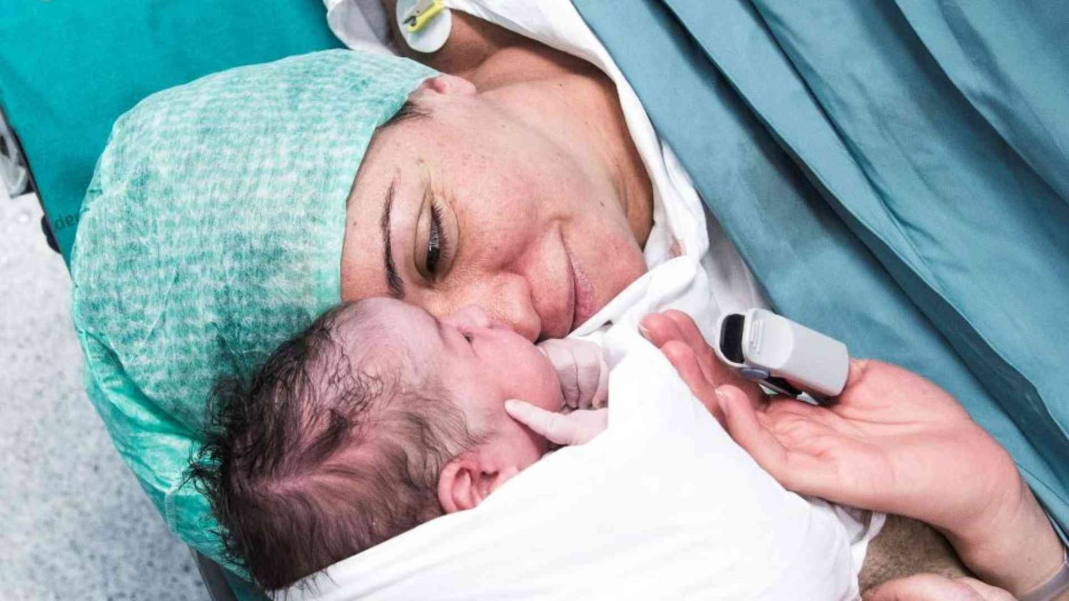 Il neonato morto al Pertini e il sostegno di cui hanno bisogno le neomamme