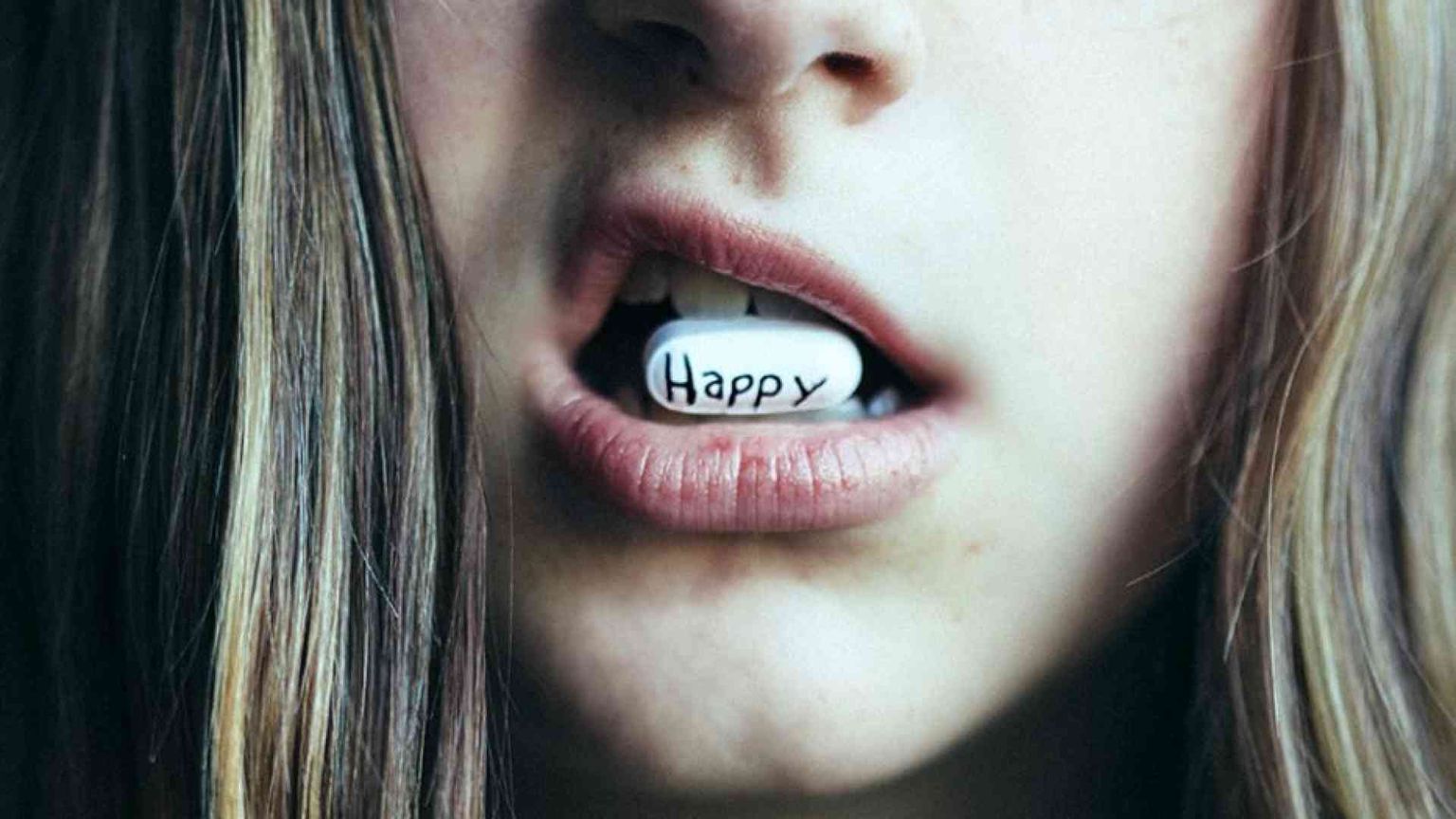 Psicofarmaci per sballare, «un ragazzo su 10 ne abusa» come rimedio al disagio