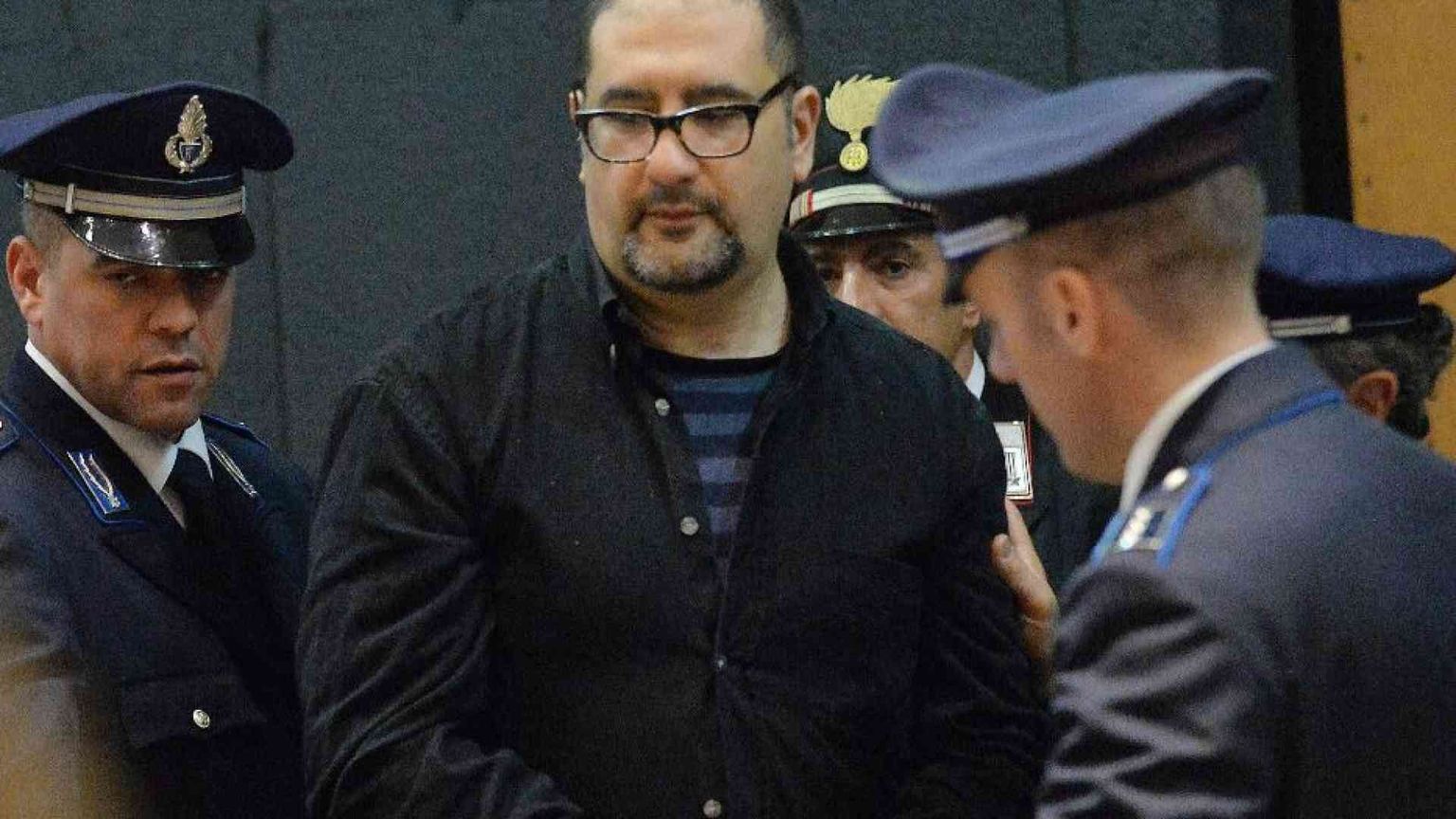 Caduta in carcere per Alfredo Cospito. Il Garante chiede il trasferimento