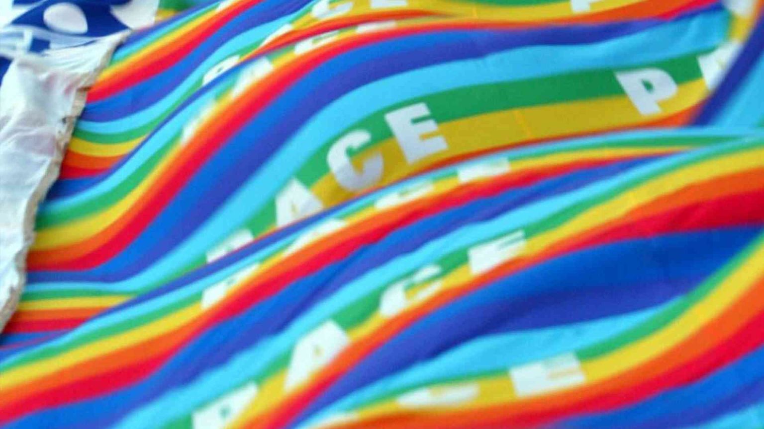 Il 55% degli italiani è contrario all'aumento della spesa militare