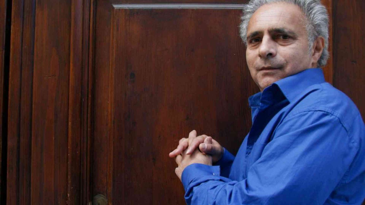 «Sono tetraplegico»: Hanif Kureishi e il diario su Twitter dall'ospedale