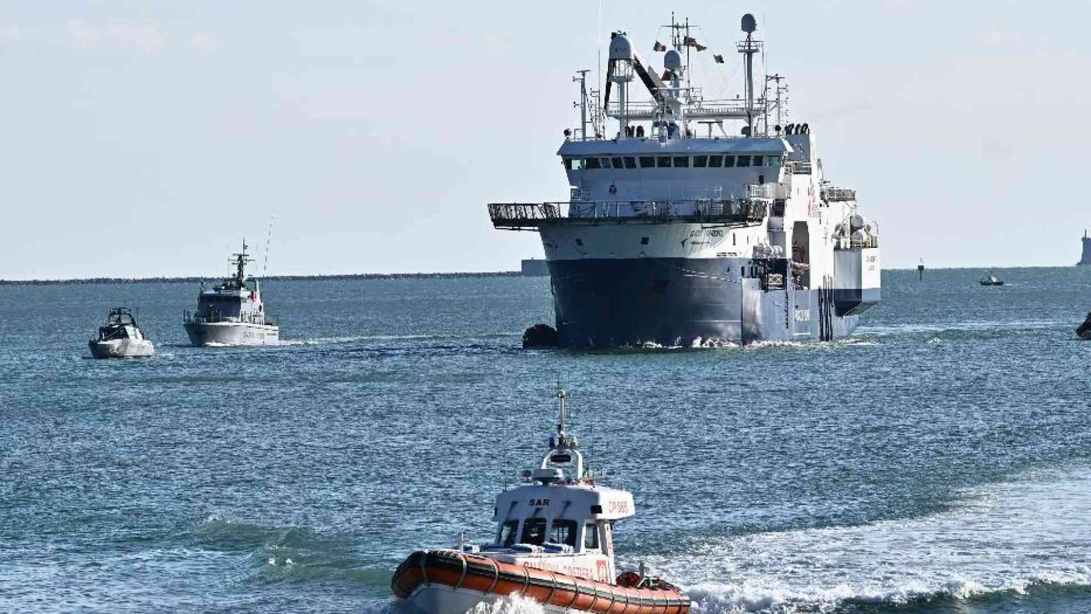 Nella guerra in mare alle Ong stravolti il diritto e la morale