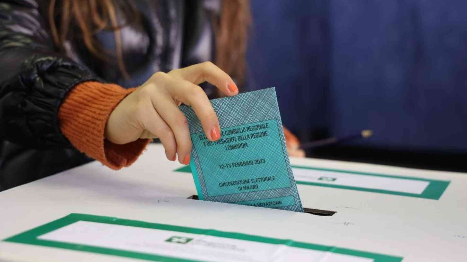 Crolla l'affluenza: mai così bassa in Lombardia (41,6%) e in Lazio (37,2%)