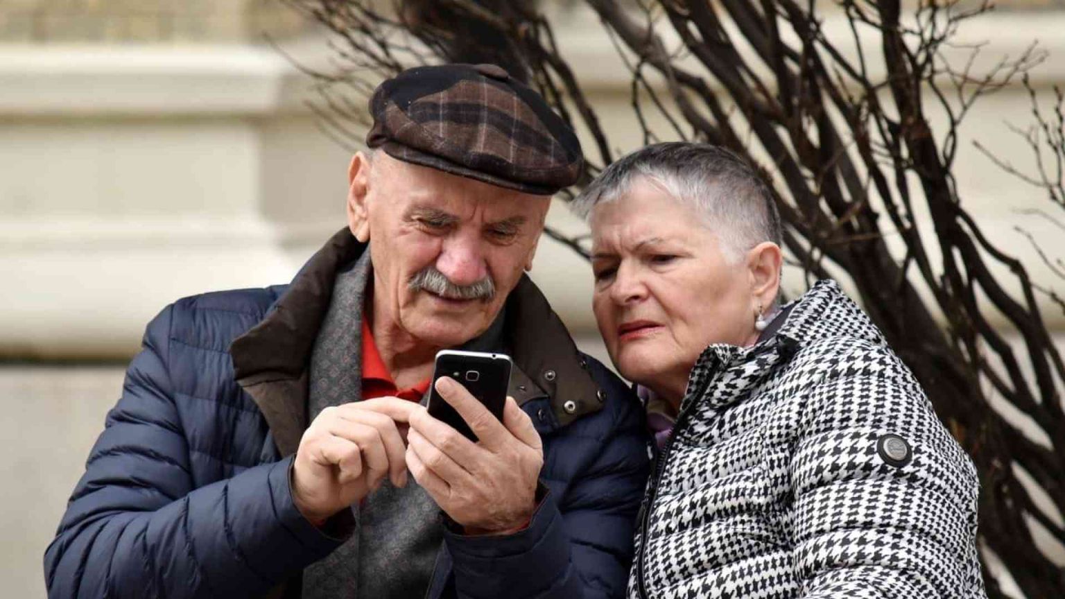 Se la rete ha i capelli bianchi: Internet è un Paese per vecchi?
