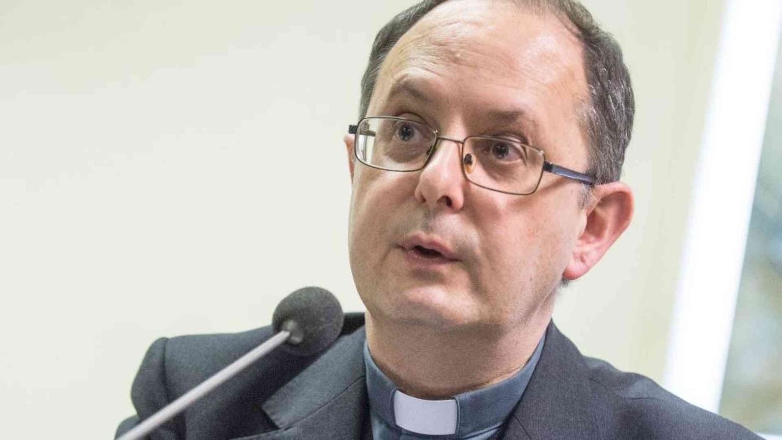 Maffeis: la guerra non è ineluttabile, le nazioni devono perseguire la pace