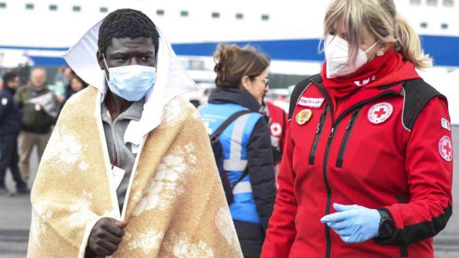 Il decreto contro Ong e soccorsi in mare è legge. Protesta il Terzo settore