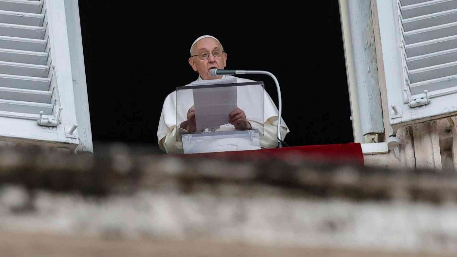 Il Papa: mai negoziare col demonio, opporre alle tentazioni la Parola di Dio