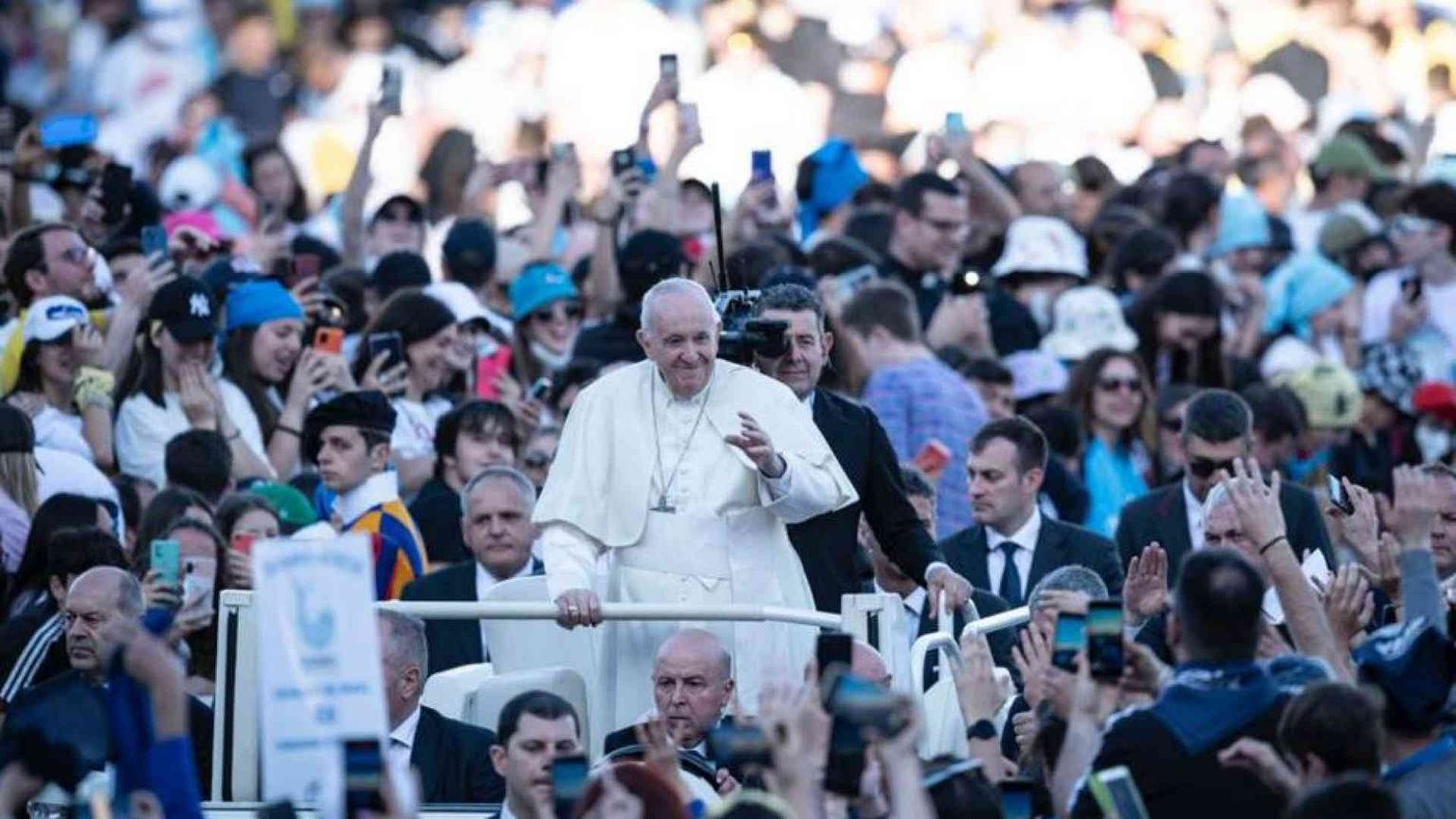 La Cei: “Ci ha insegnato ad andare nelle periferie"