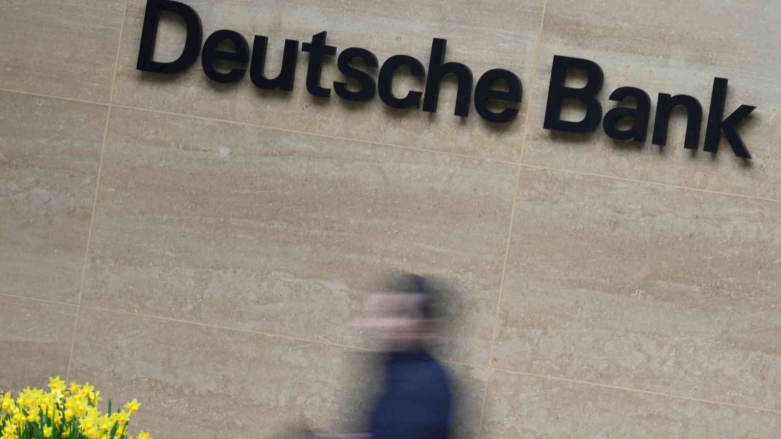 Borse europee in calo: timori per Deutsche Bank