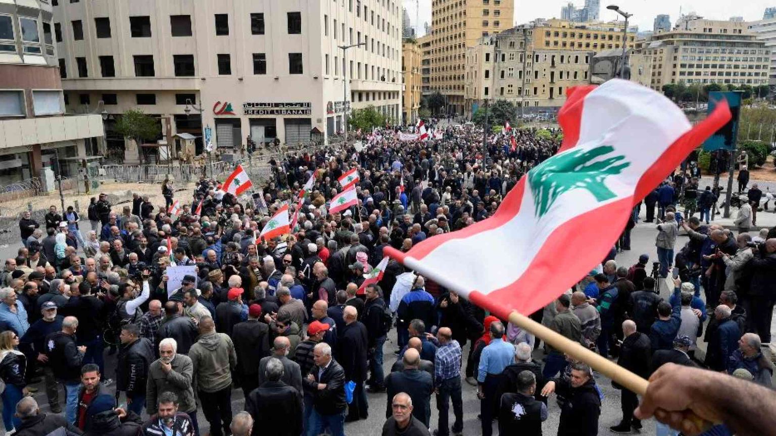 Come l'inflazione, anche l'ora legale in Libano raddoppia