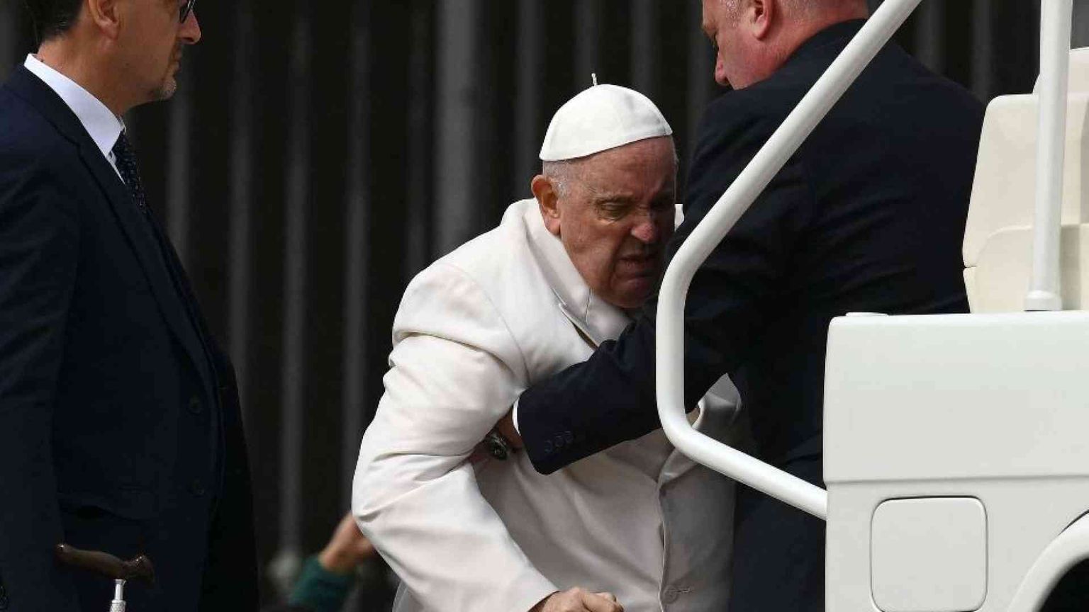 «Infezione respiratoria»: papa Francesco al Policlinico Gemelli