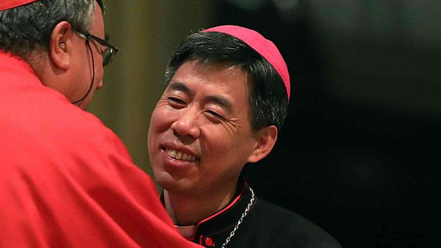 Insediato il nuovo vescovo di Shanghai. Roma informata solo «pochi giorni fa»