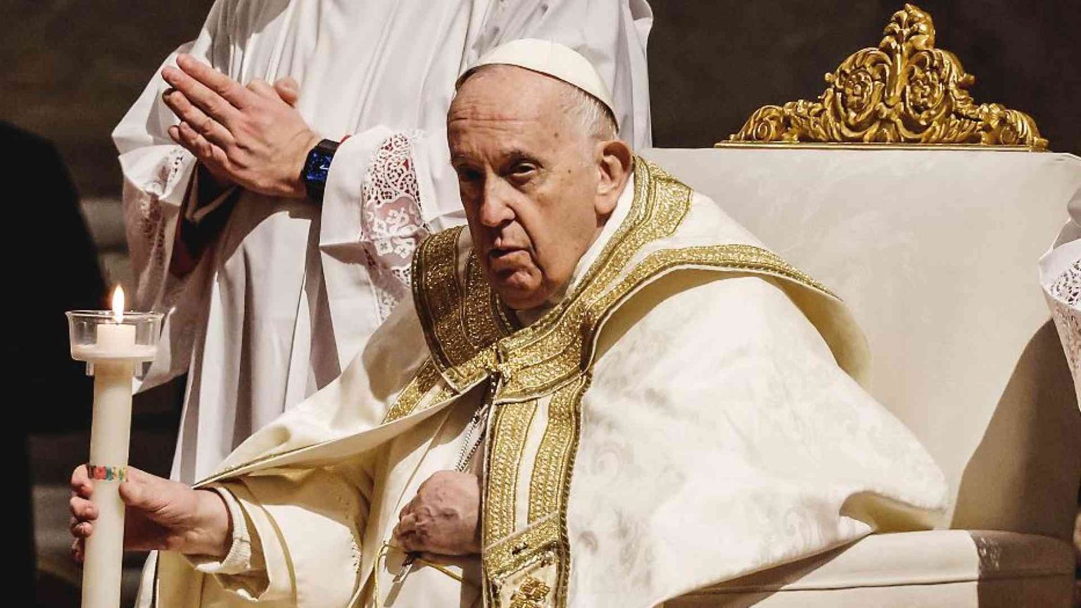 Francesco: evadiamo dalla paura. Il Risorto ci spinge ad andare avanti