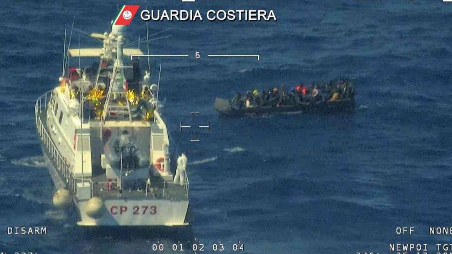 Migranti, il governo dichiara lo stato d'emergenza. I dubbi di Migrantes (Cei)