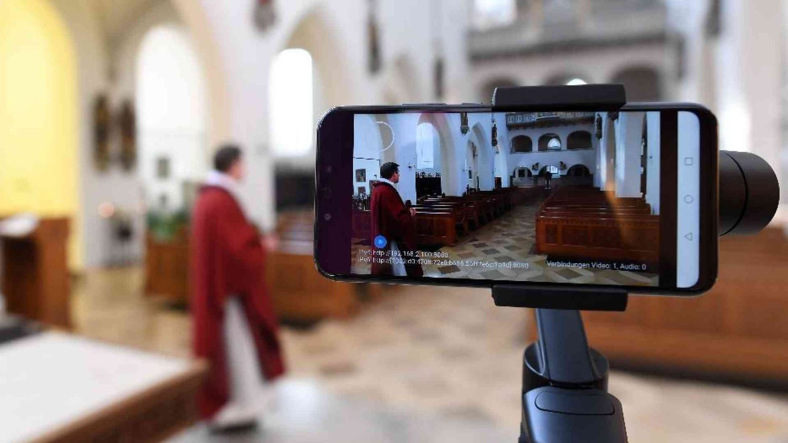 Le Messe in diretta streaming: tre anni dopo la Rete riflette