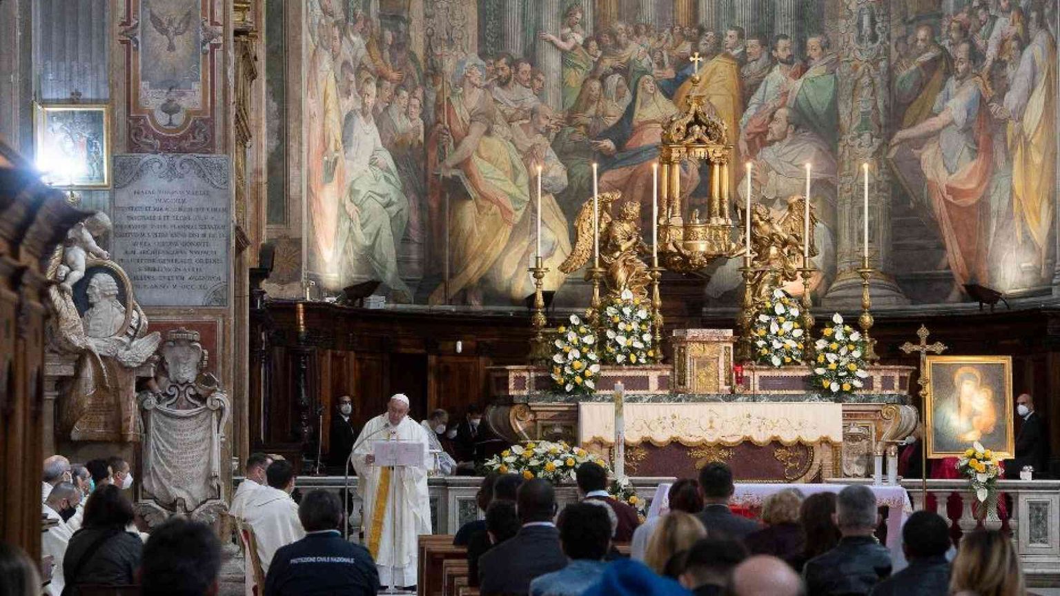 La domenica della misericordia. Il Papa: quando manca la fede muore