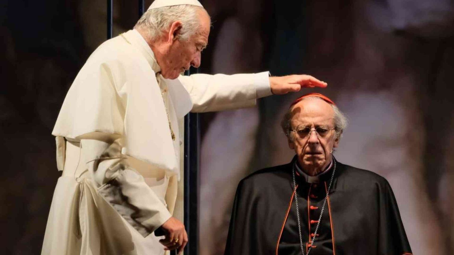 Quella relazione fraterna in Vaticano. Colangeli e Rigillo sono "I due Papi"