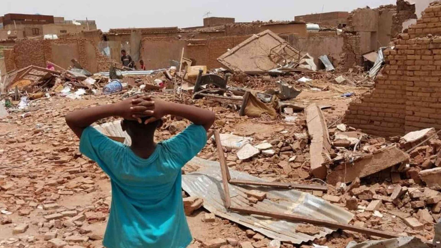 I migranti usati per ottenere fondi europei