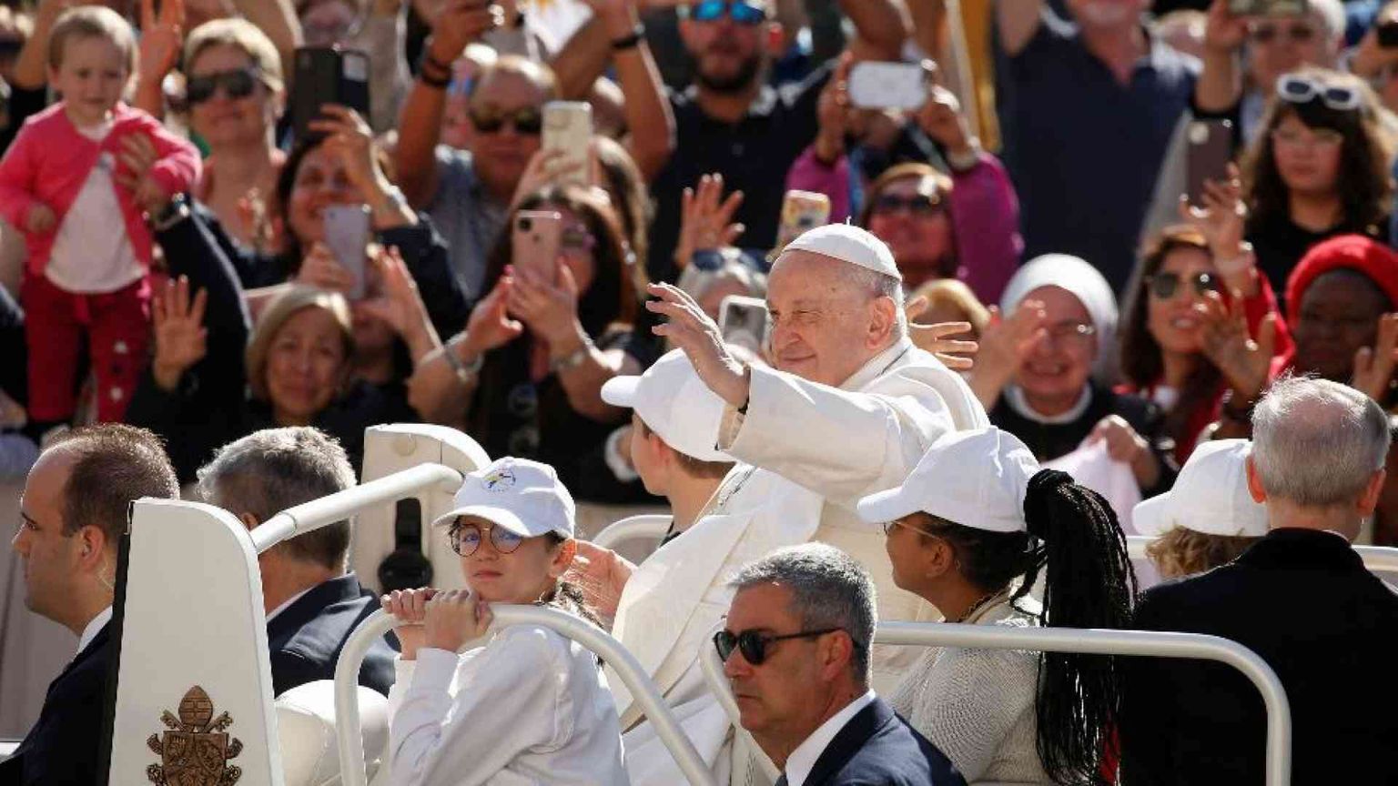 Il Papa: la vocazione dell'Europa è creare ponti e accogliere