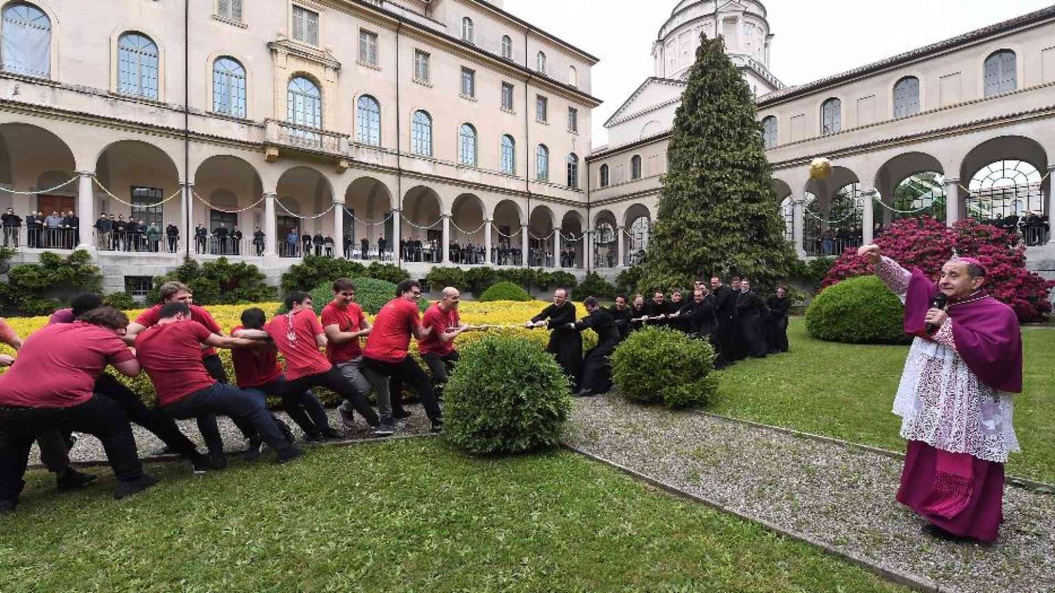 Nel 2040 la Chiesa di Milano non avrà sacerdoti con meno di 30 anni