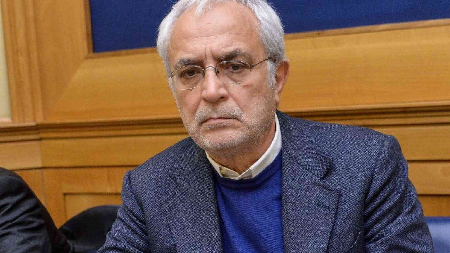 «God save the king», ma meglio se si separa l’altare dal trono