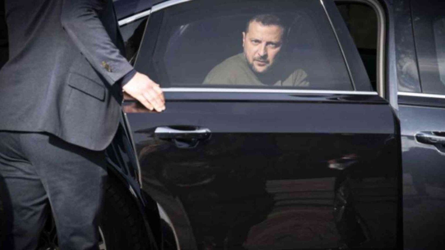 Zelensky a Roma vede papa Francesco, Mattarella. Atteso l'incontro con Meloni