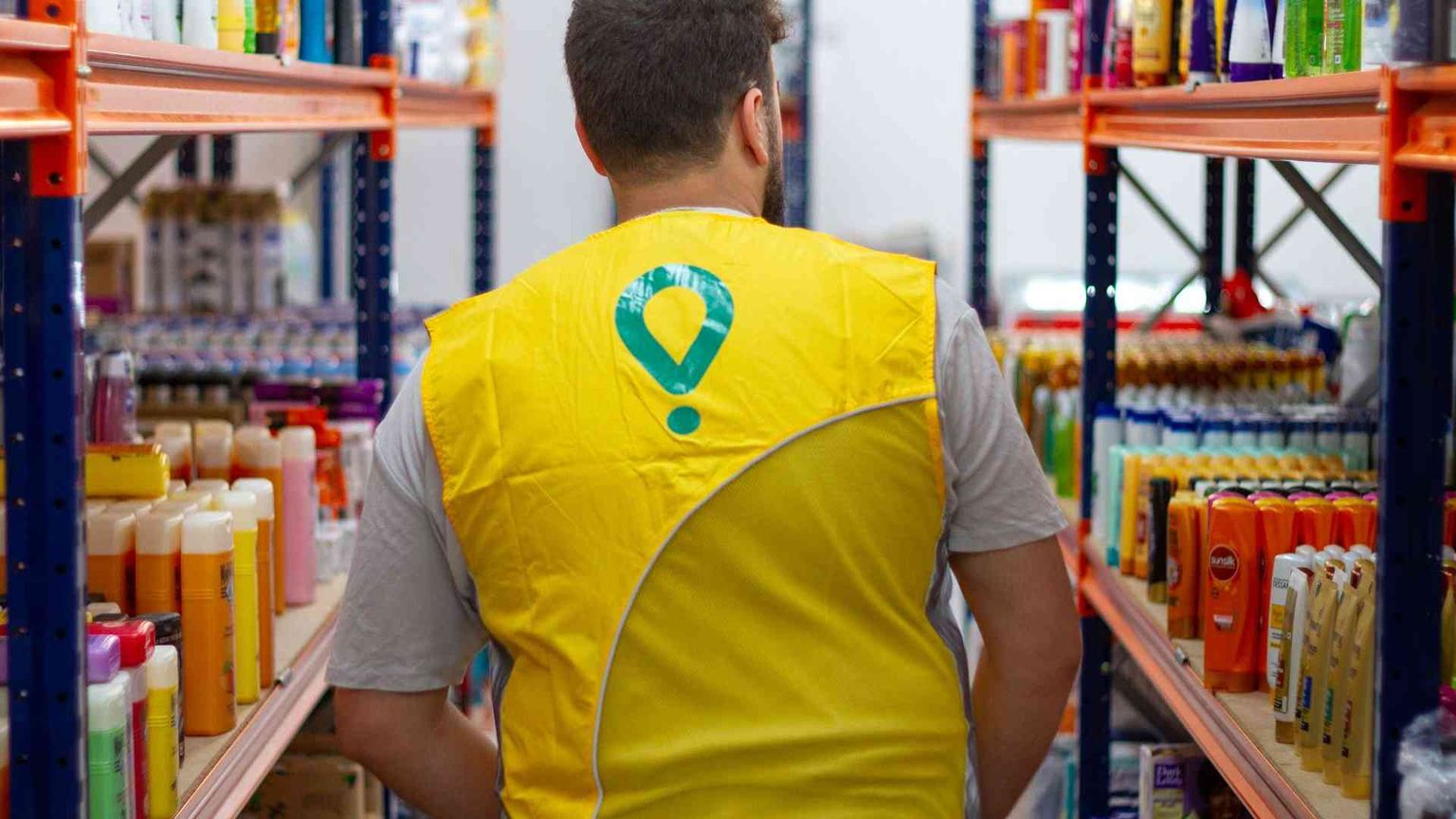 Nelle grandi città è iniziata la lotta all'invasione dei "dark store"