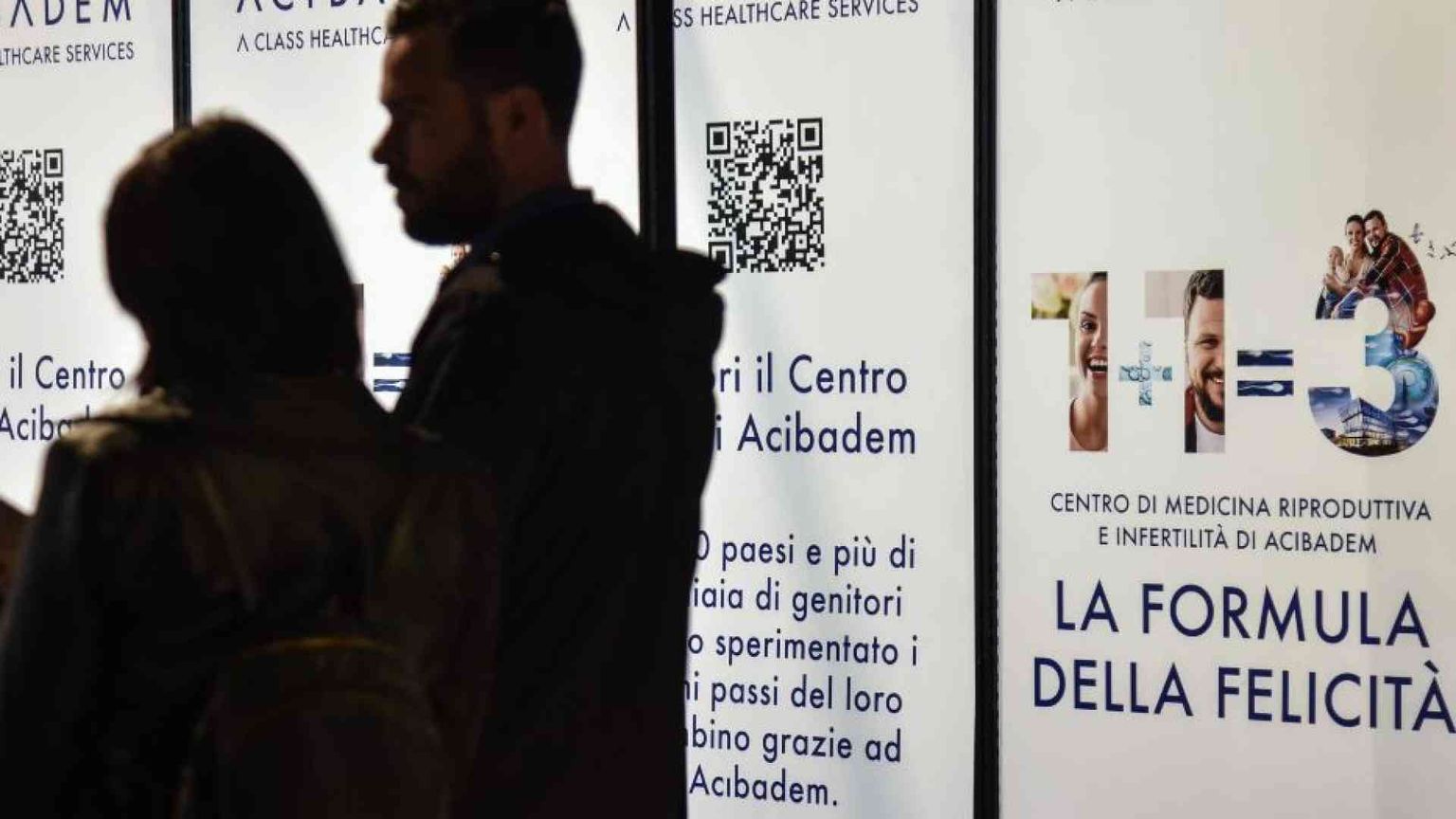 Al supermercato della maternità, tra spedizioni di gameti e uteri in affitto