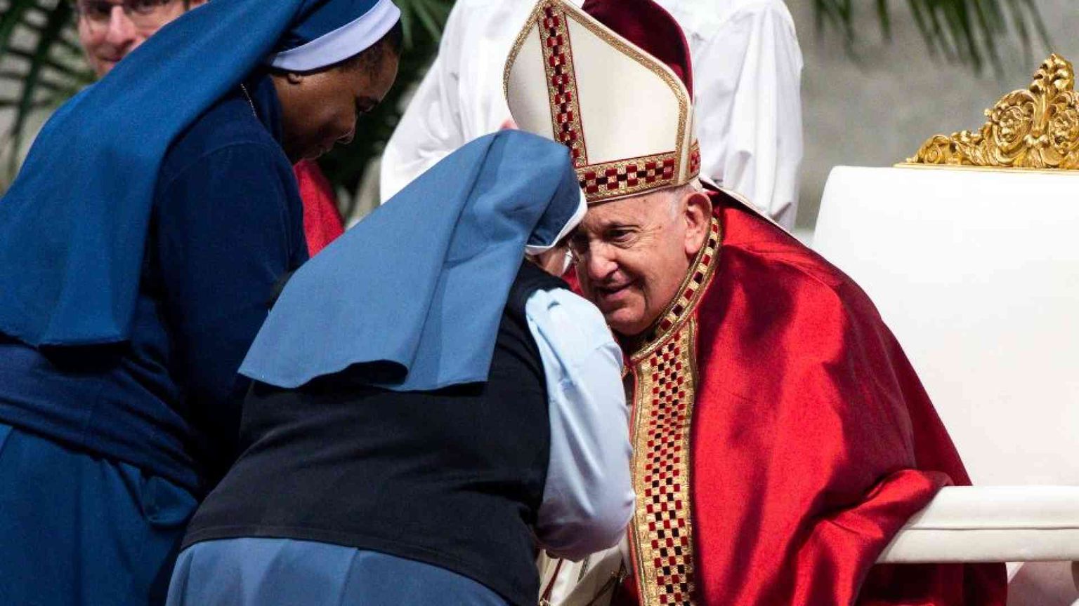 Il Papa: lo Spirito Santo porta la pace