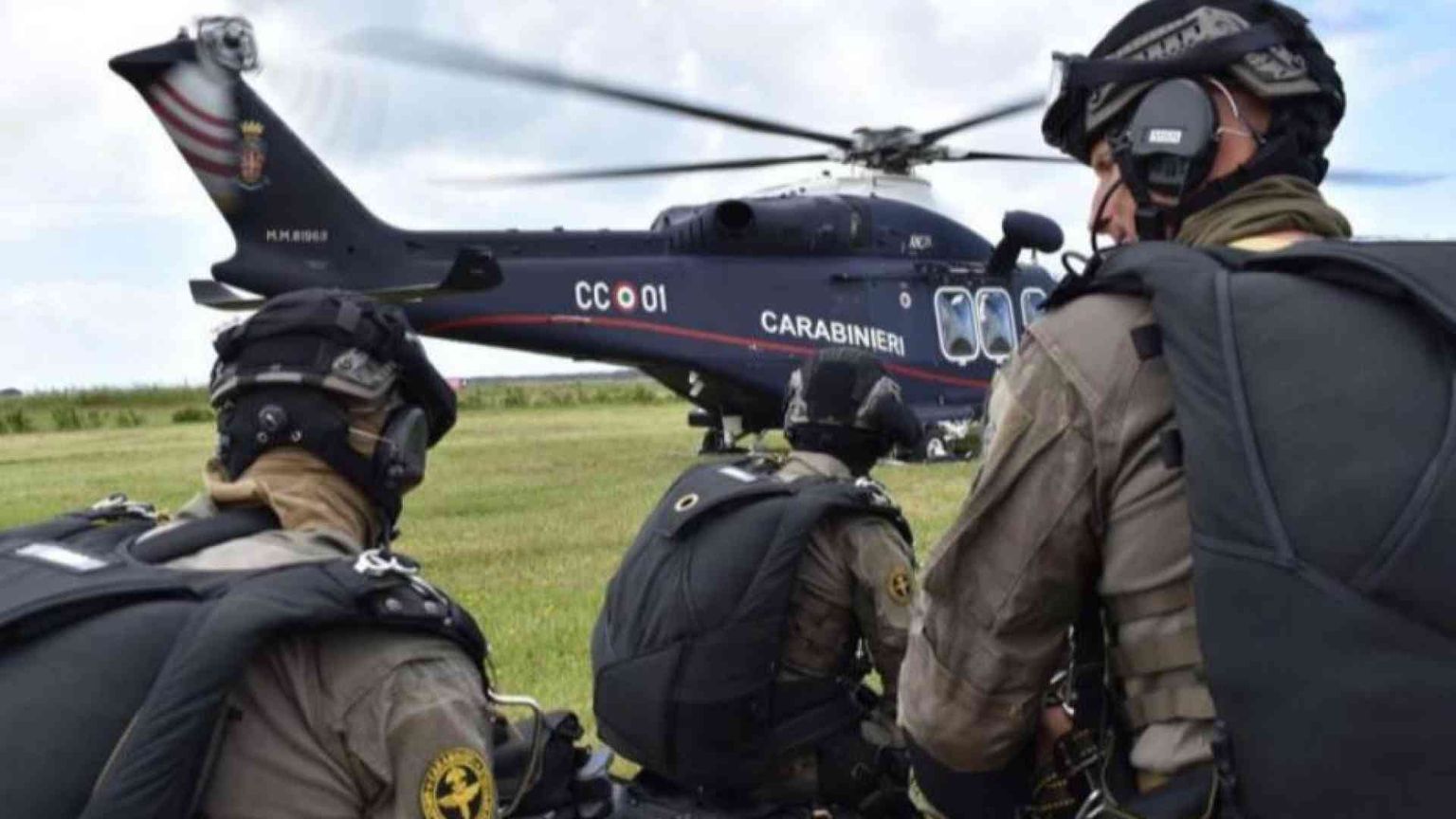 «Così prendiamo boss e terroristi». Viaggio fra le teste di cuoio del Gis