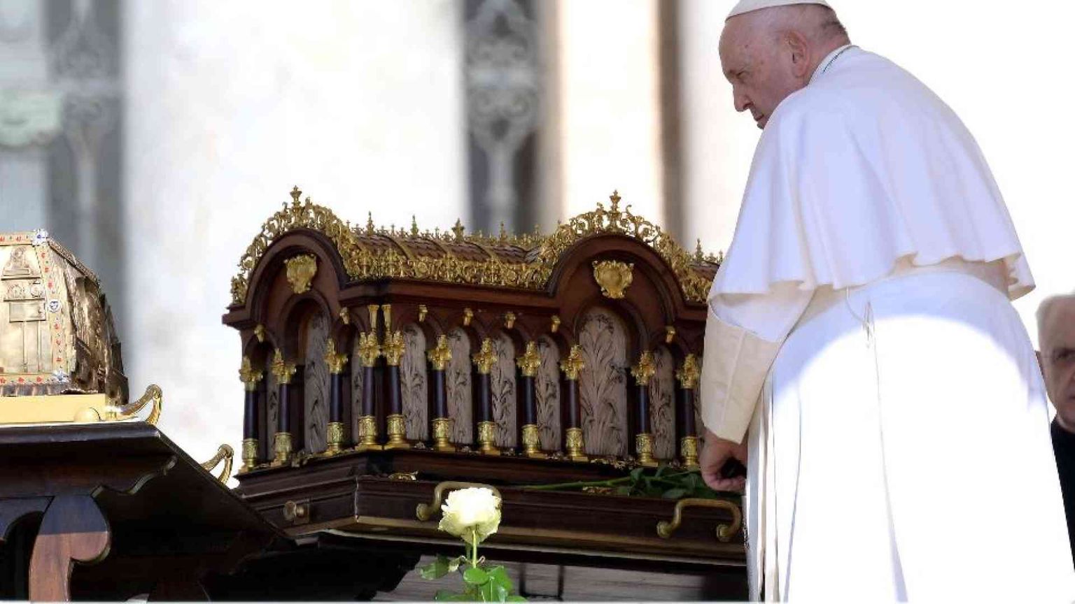 Il Papa annuncia una lettera apostolica su Santa Teresa di Lisieux