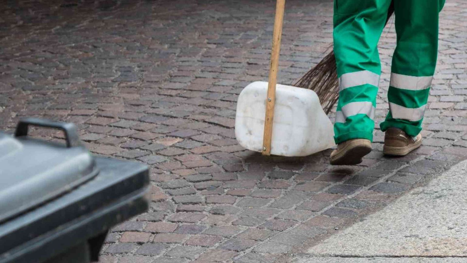 Uno spazzino a Friburgo. L’umile mistica di Michel Simonet