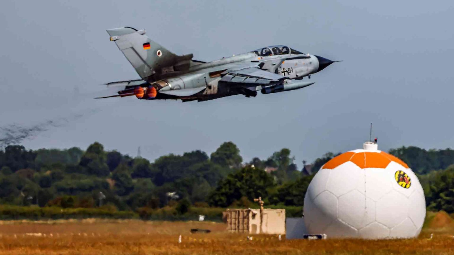 Al via la più grande esercitazione aerea della Nato