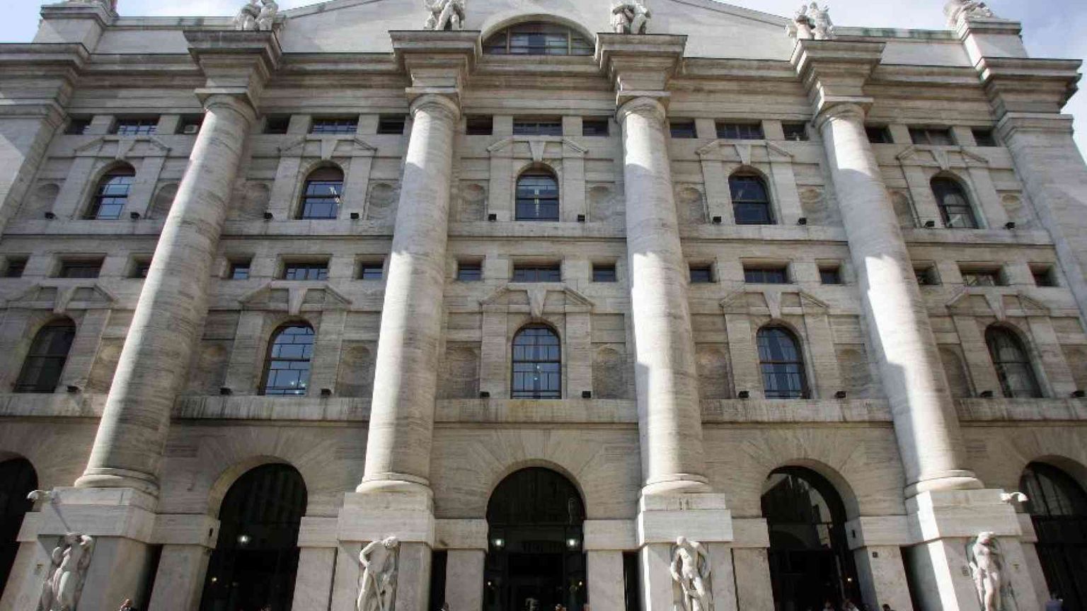 Mfe-Mediaset riduce il rialzo in Borsa, dopo la fiammata del mattino