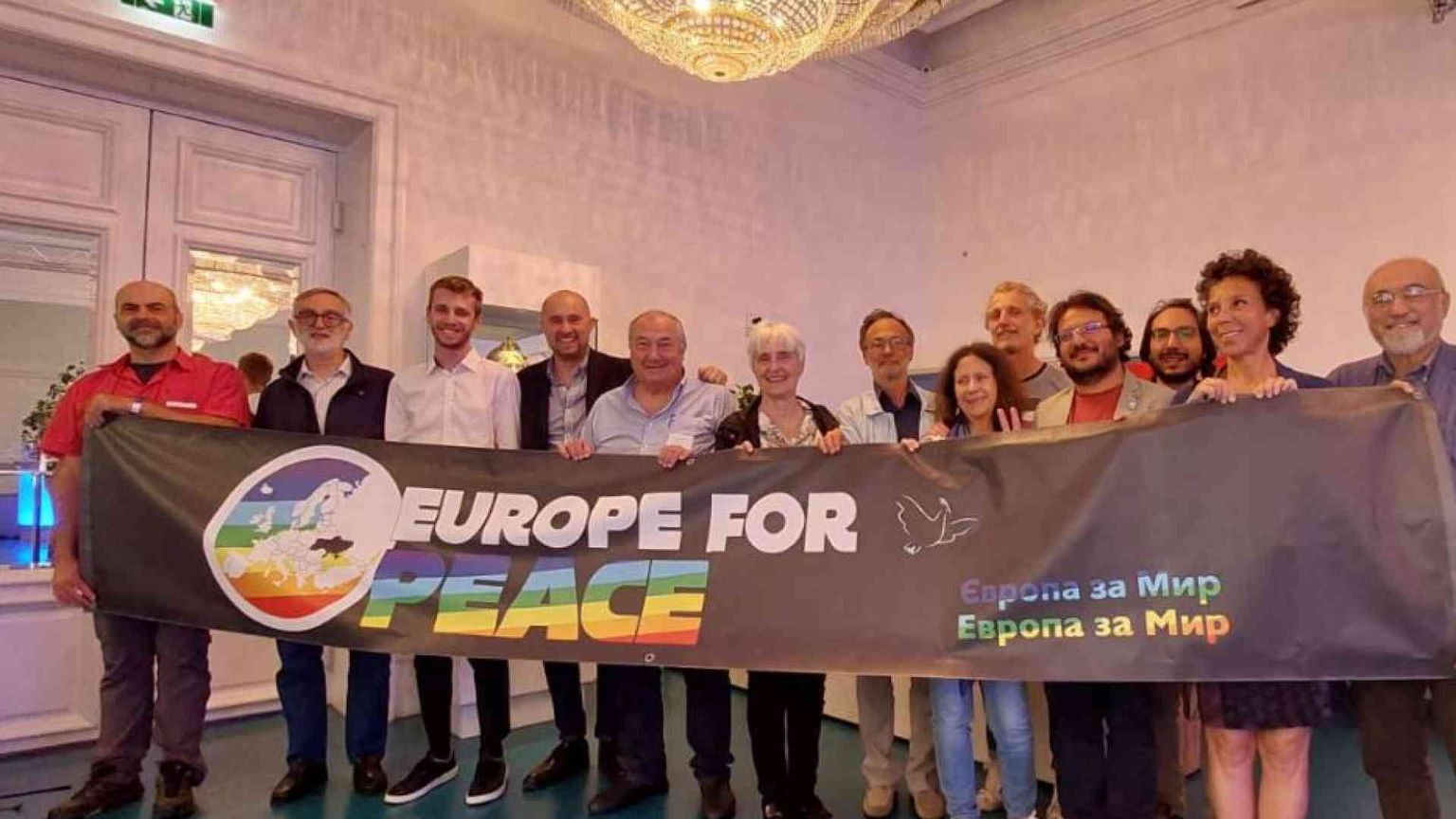 «Sì alla logica della pace, no all'"illogica" della guerra»