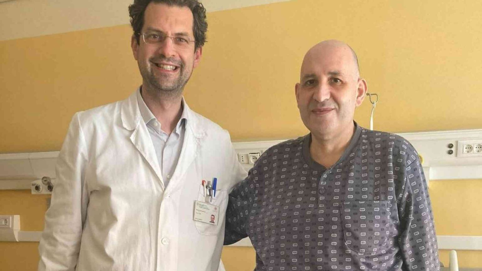 Gli asportano un tumore da 30 chili. «Prima volta in Europa»