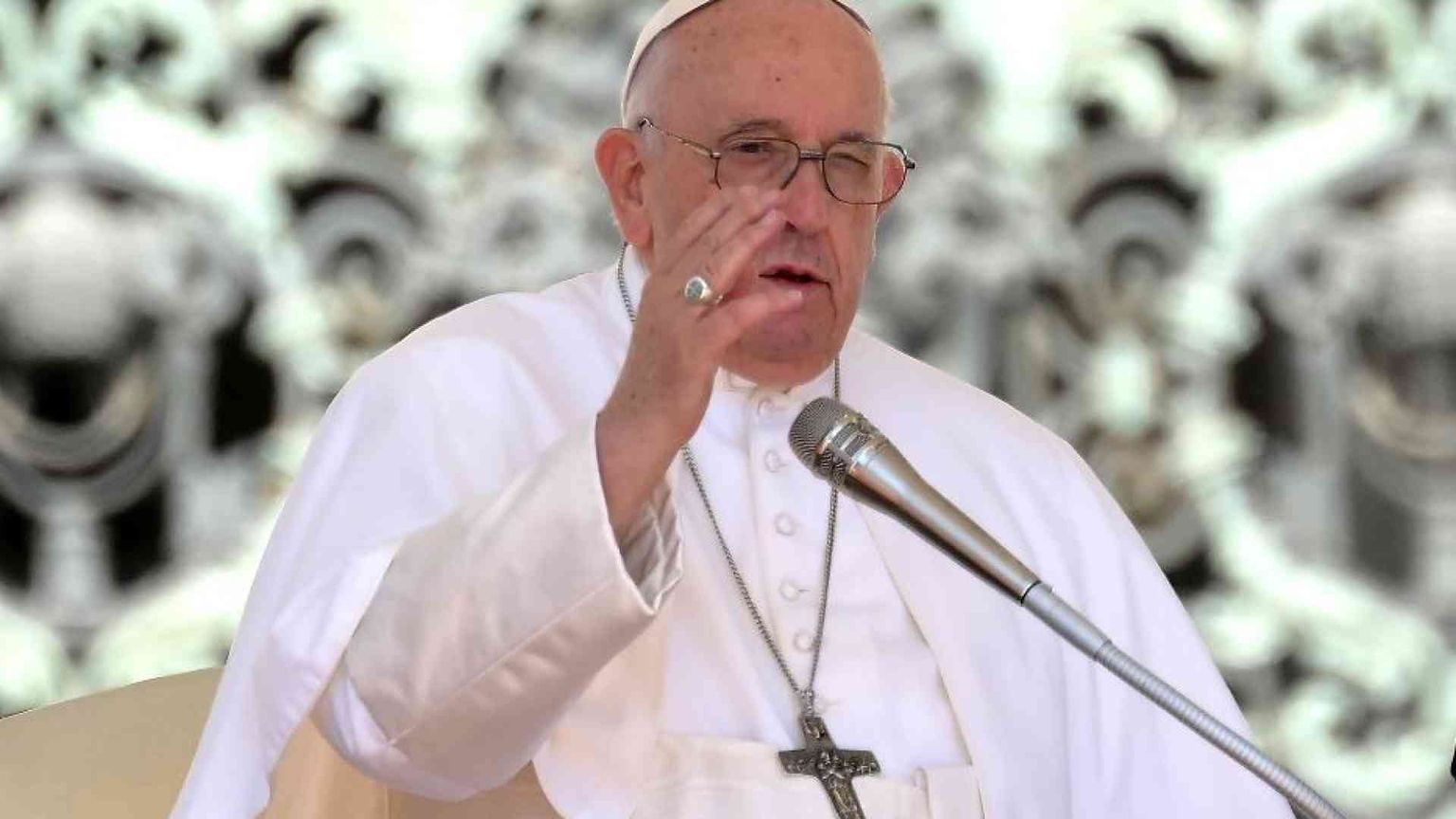 Il dolore del Papa per l'ultima strage di migranti: prevenire simili tragedie