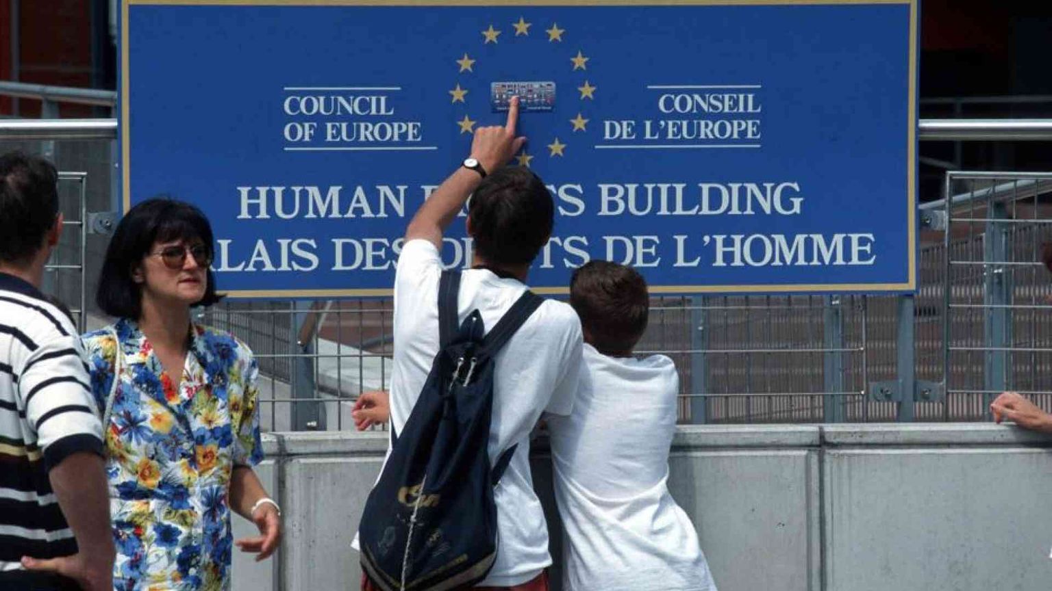 Maternità surrogata, Strasburgo dice no ai ricorsi delle coppie italiane