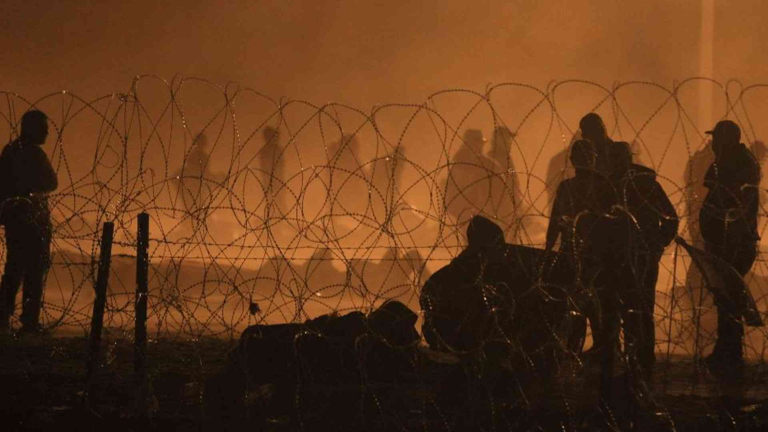 L'odissea degli afghani "traditi": bloccati al confine Usa o sfruttati