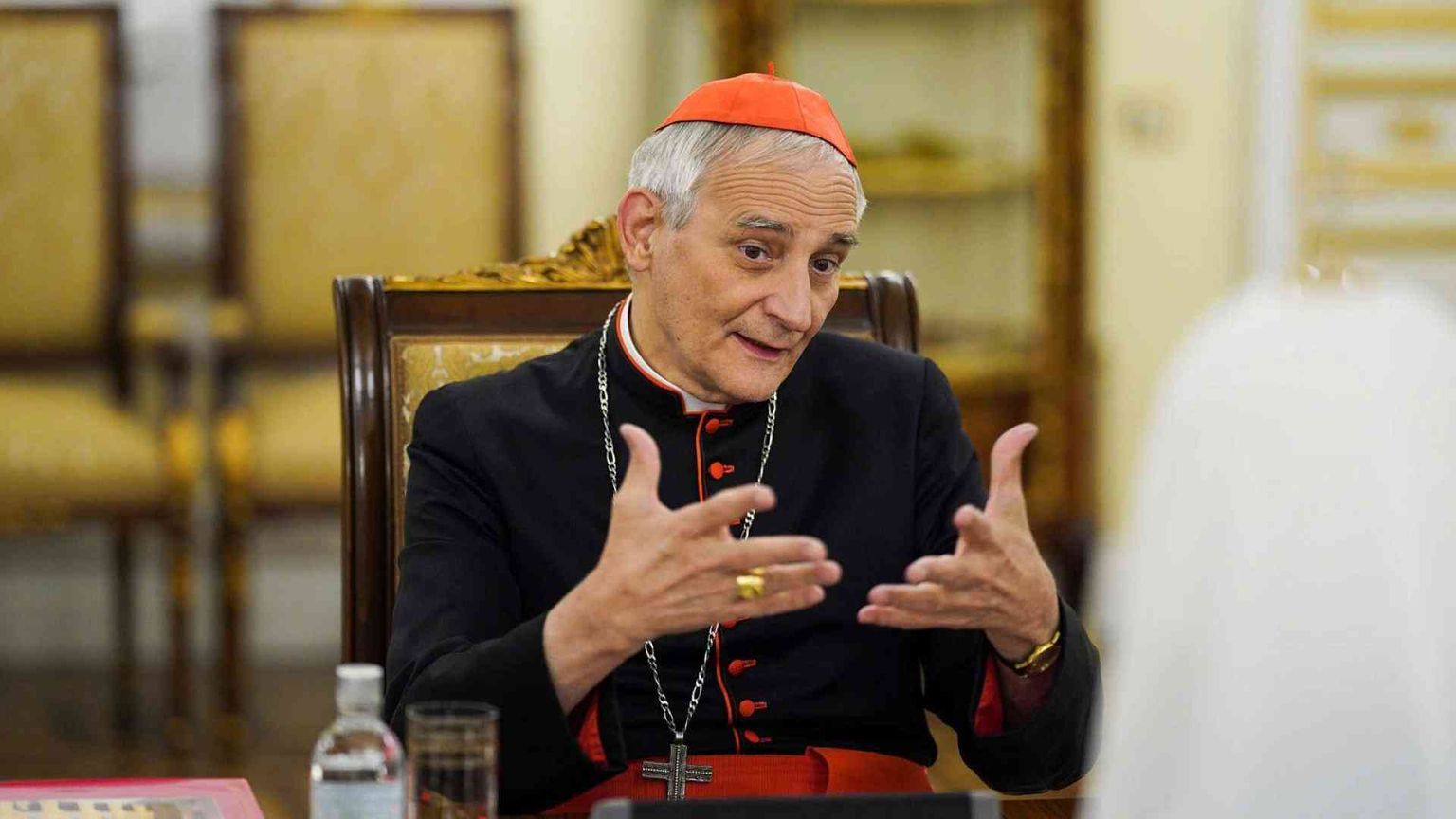 Conclusa la missione a Mosca, ora Zuppi riferirà al Papa per "ulteriori passi"