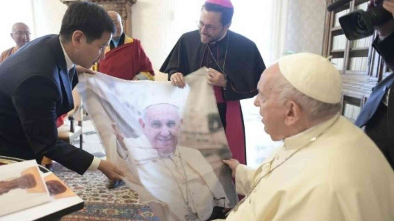 Il Papa in Mongolia: speriamo insieme