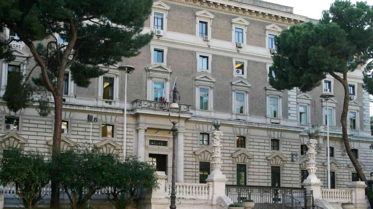 Il Ministero degli Interni: “due papà” e “due mamme”, si può dire di no