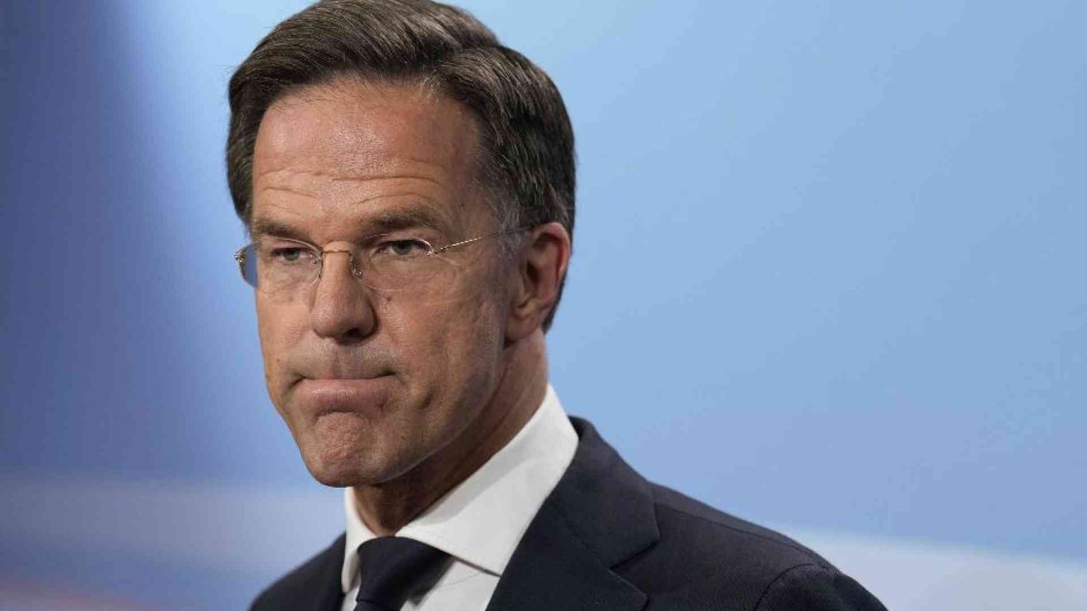 Olanda, il governo di Mark Rutte inciampa nei migranti