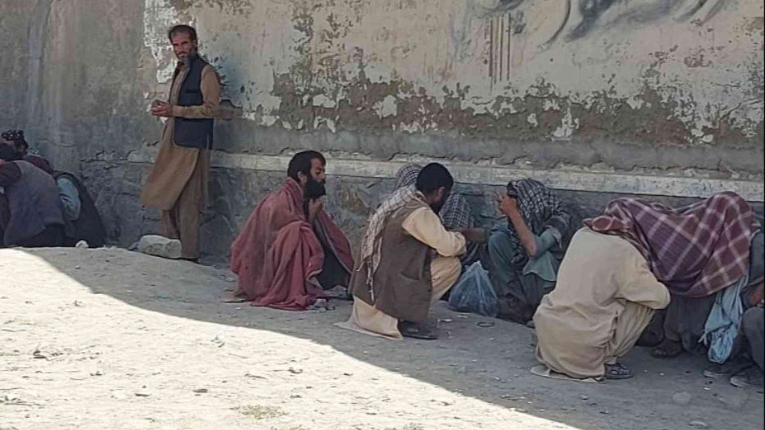 Quattro milioni di tossicomani: la ferita nascosta dai taleban