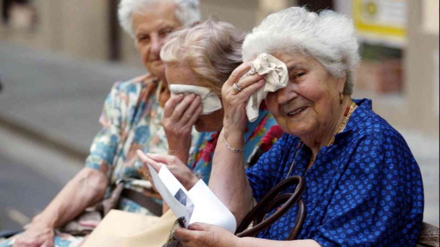 Caldo, cosa significa che ha ucciso 18mila italiani (e come proteggersi)