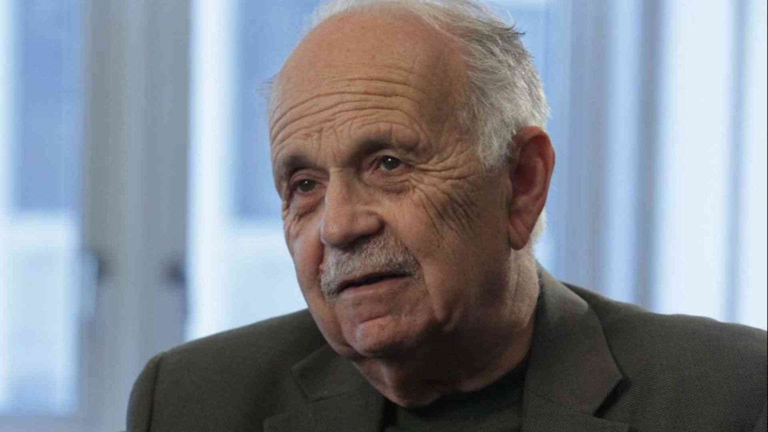 Stanley Fish: «L'IA ha un senso solo se glielo diamo noi»