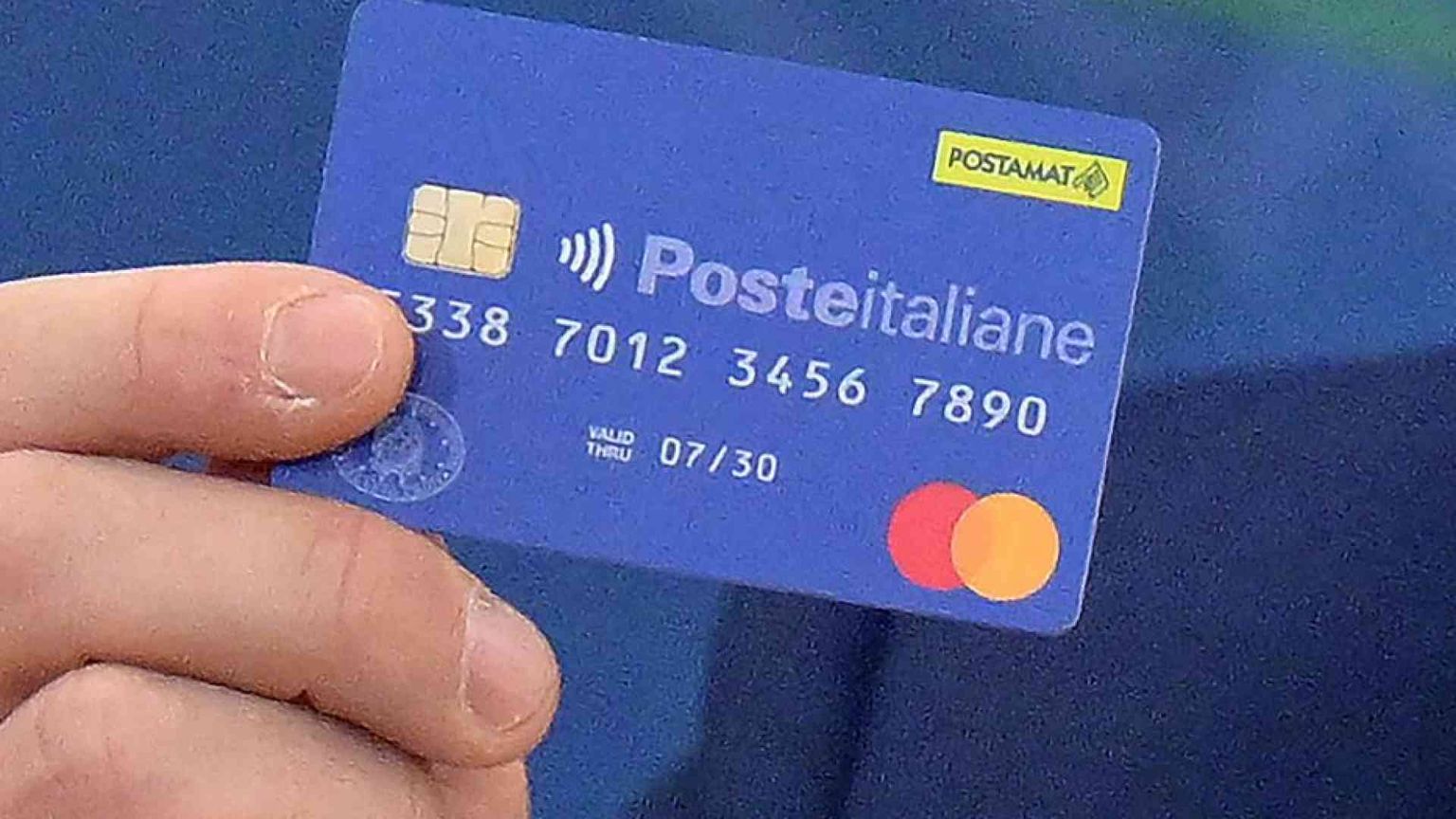 Social card "limitata": esclusi surgelati e sale. Sì al tè, no alle tisane